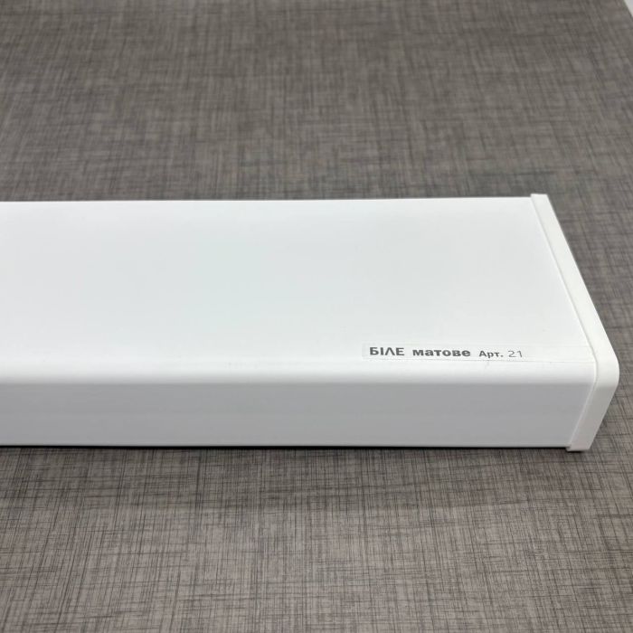 Подоконник ПВХ Sauberg белый глянец квадратный капинос