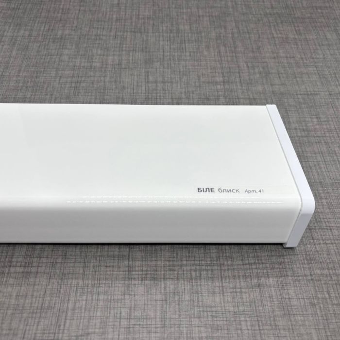 Подоконник ПВХ Plastolit белый глянец квадратный капинос